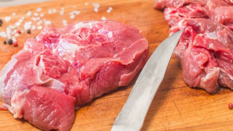 Tips dan Trik Mengolah Daging Kambing Agar Tidak Bau dan Empuk